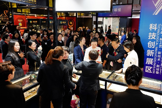 d0eb775cb50b4efd93bcbdceede939e5